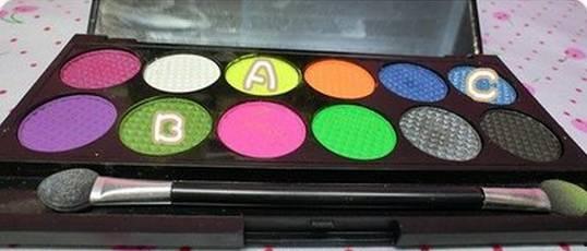 眼影吃瓜,揭秘彩妆界的“吃瓜”文化