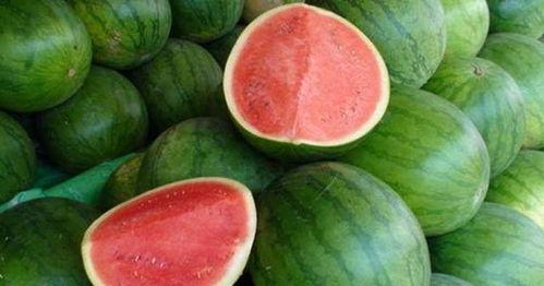 吕三岁吃瓜,揭秘娱乐圈背后的那些事儿